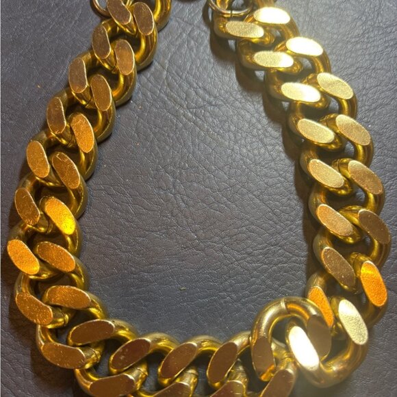 Gold Tone Jewelry Bundle Lot of 18 Chunky Pieces Vintage and Modern Some Signed - Picture 9 of 9